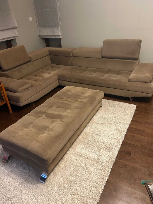 narożnik+pufa, z funkcją połączenia w jedną całość