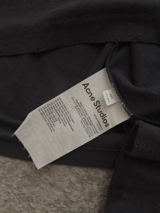 T-shirt Acne Studios Preta