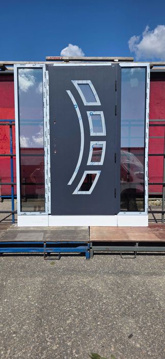 Drzwi zewnetrzne WIKĘD Optimum Thermo z doświetleniami
