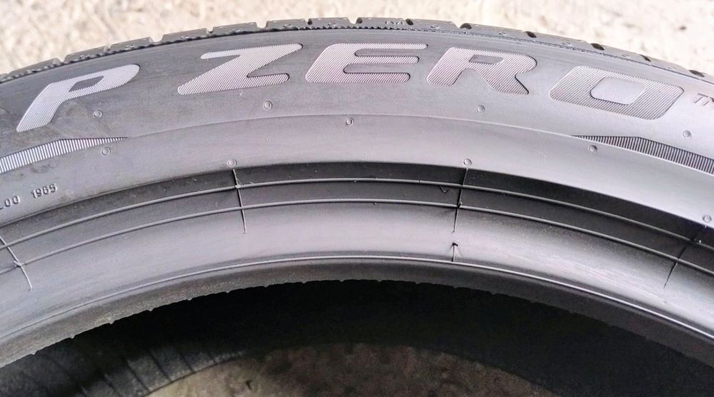 Шини літні R20 245/45 Pirelli Pzero