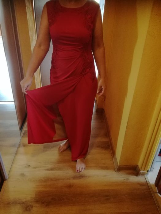 Czerwona sukienka