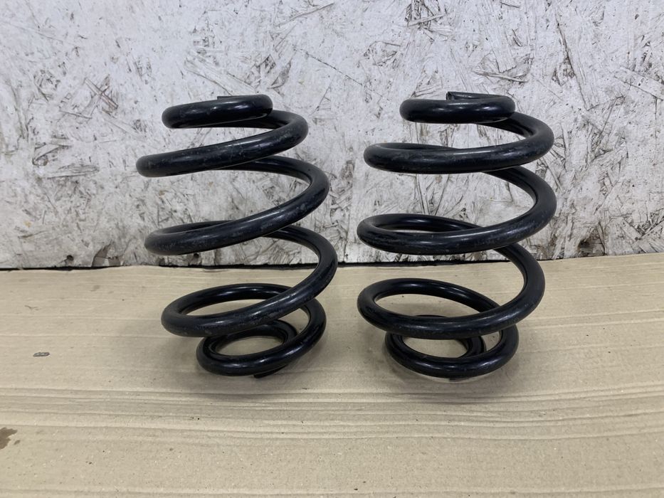 Пружини задні BMW e30 36,46
