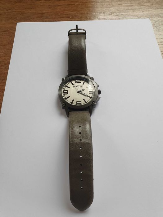 Relógio Reaction Kenneth Cole - venda ou troca