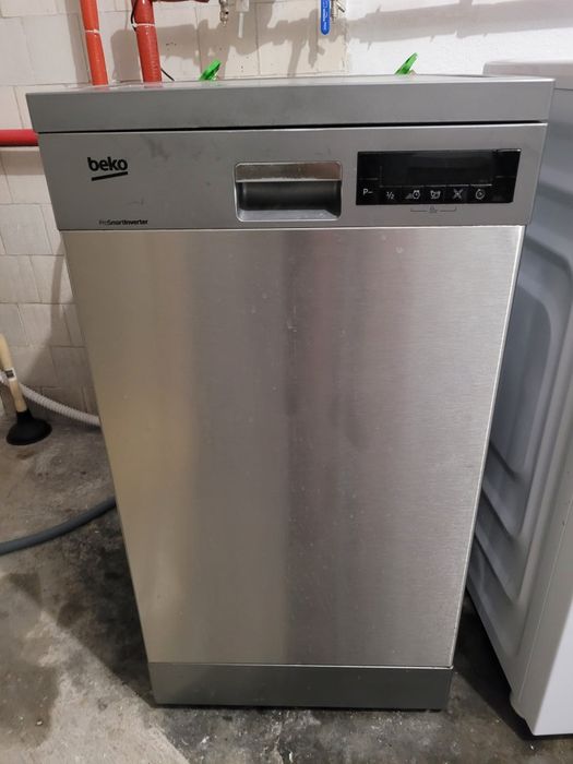 Zmywarka wolno stojąca 45cm beko DFS28123X