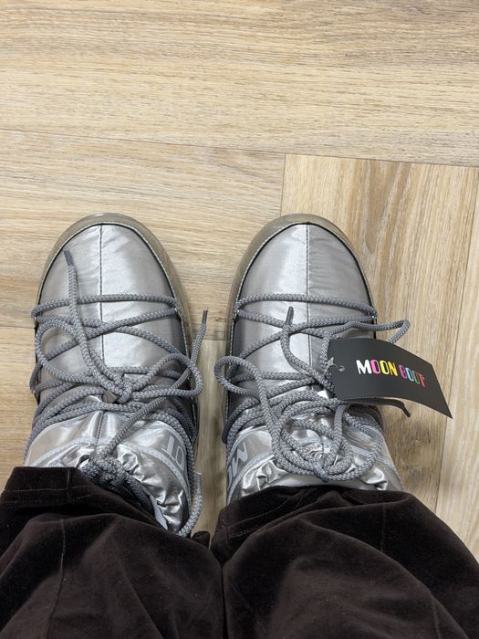 Moon boot в наявності