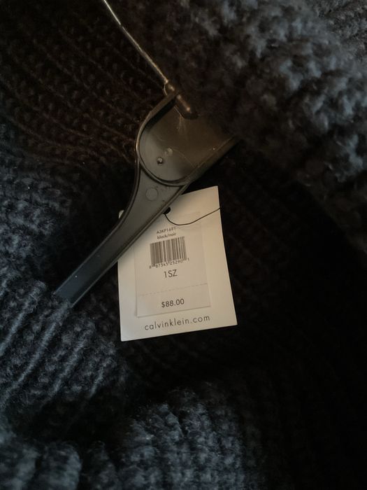Czarne poncho Calvin Klein