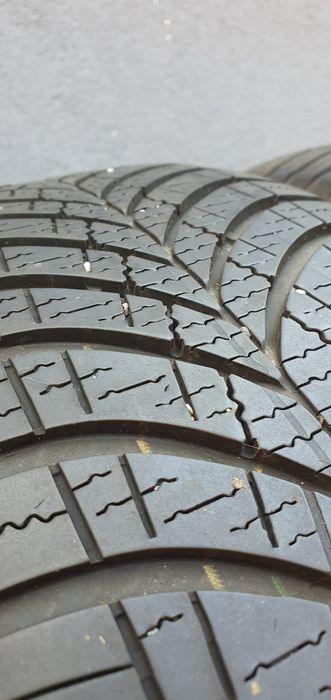 205/55/19 Goodyear komplet wielosezonowe