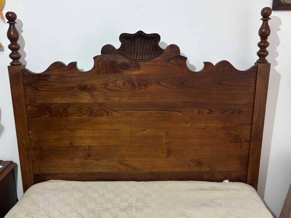 Cama de Madeira Solteiro ou Casal - EXCELENTE ESTADO