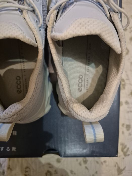 Кросівки жіночі ,нові.ECCO.