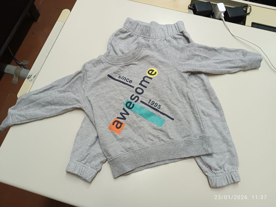 Roupa menina  2 -4 anos cada peça 1€