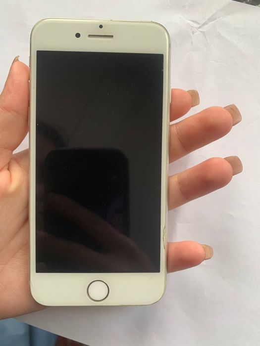 Продам айфон 8 в робочому стані!