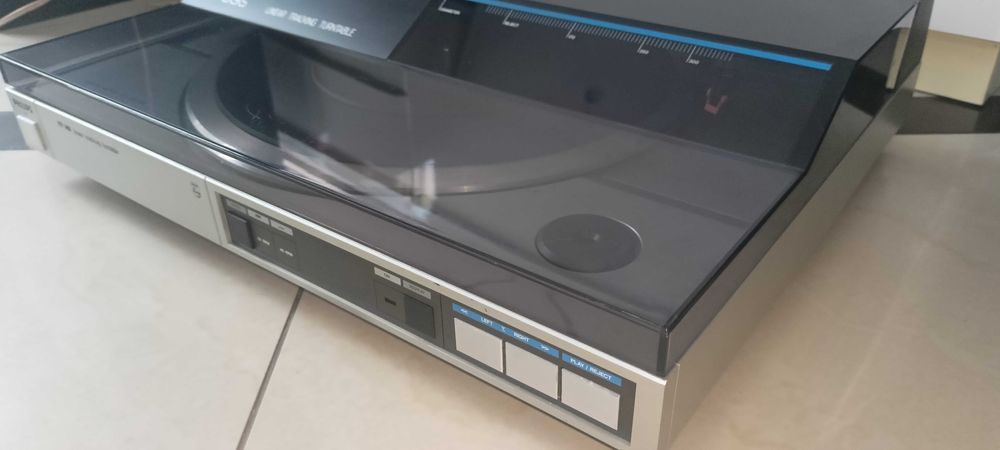 Gramofon tangencjalny( linearny )Philips FP 146