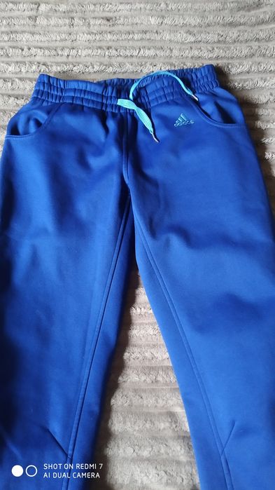 Продам женские зимние штаны Адидас