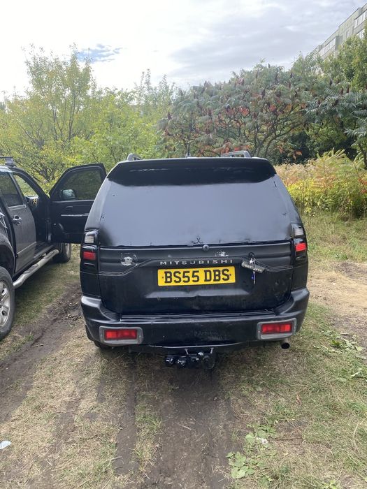 Mitsubishi pajero sport