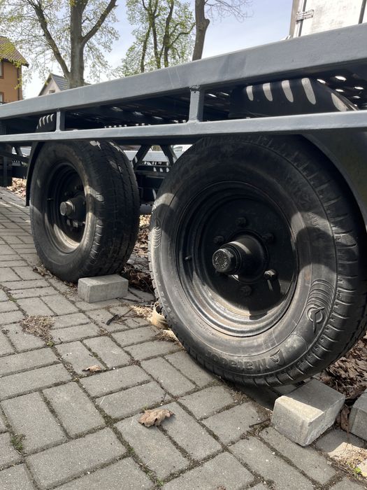 Przyczepa ciężarowa ładowność  2640kg