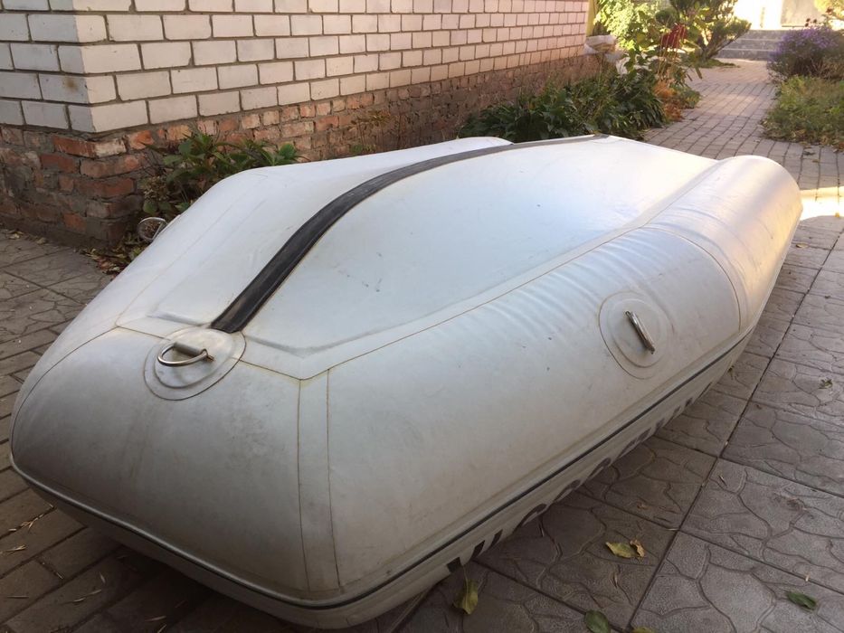 Лодка 4х местная