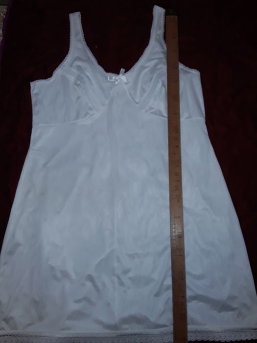 Жіночі комбінації різного розміру