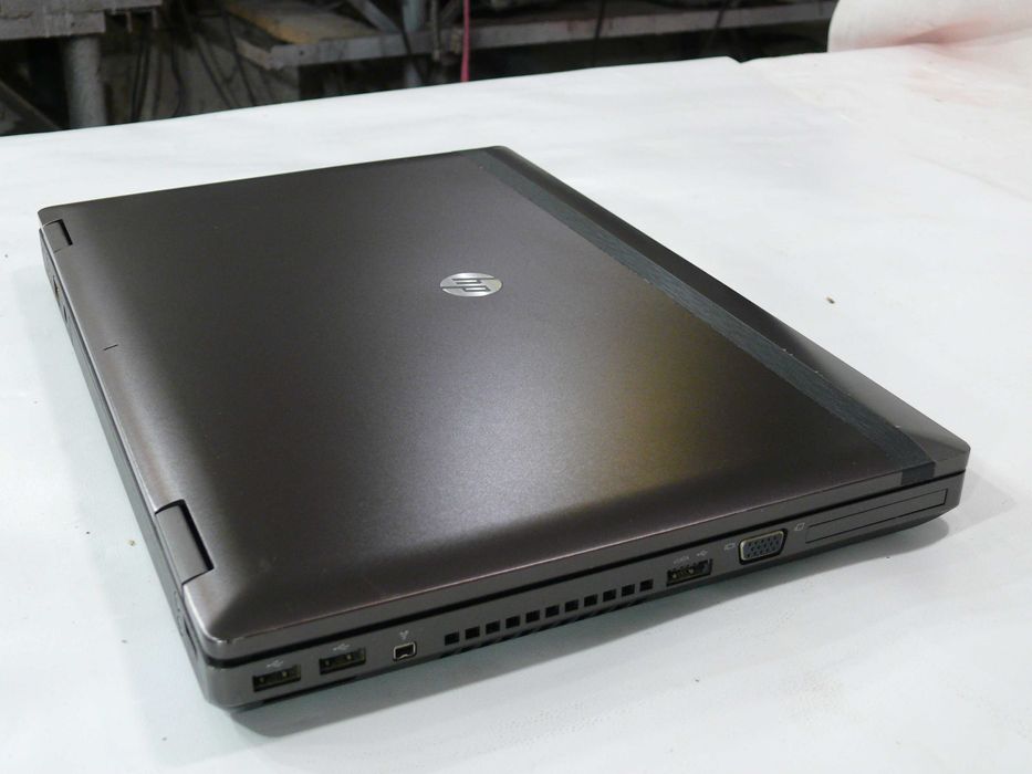 HP 6560,SSD 240 GB/8 G RAM/ mat. 1600x900, Core i3