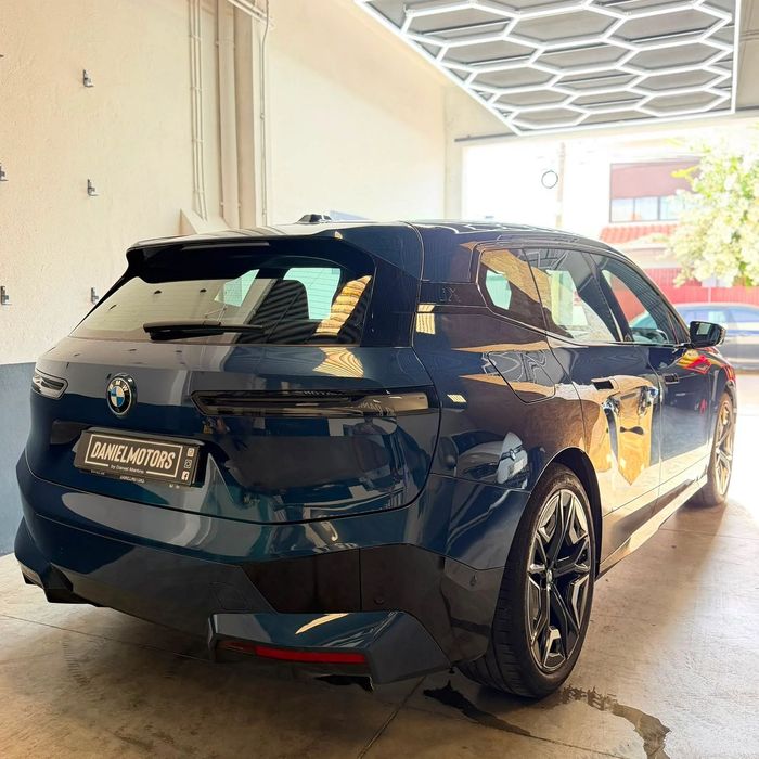 BMW iX xDrive40 foto 2