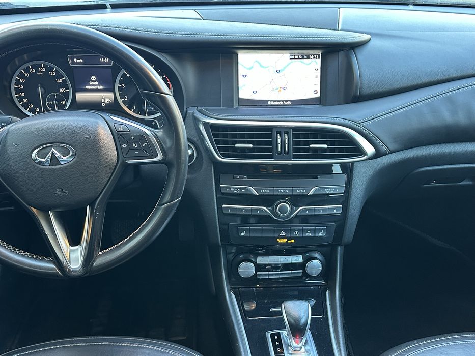 2016 Infiniti qx30 awd 2.0