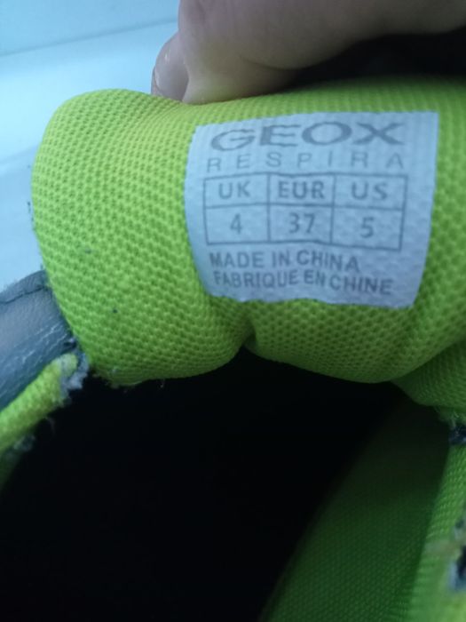 Красовки Geox р.37 Италия  23см