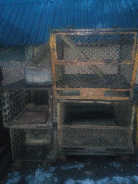 Срочно продам клетки металические