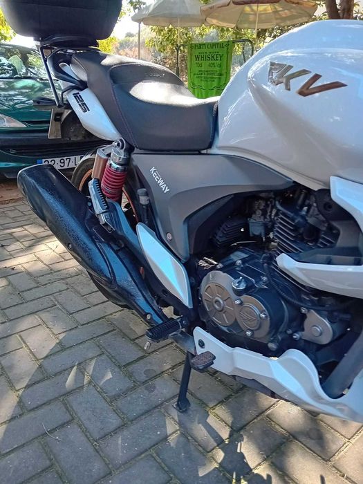 MOTO RKV 125 ANO 2012