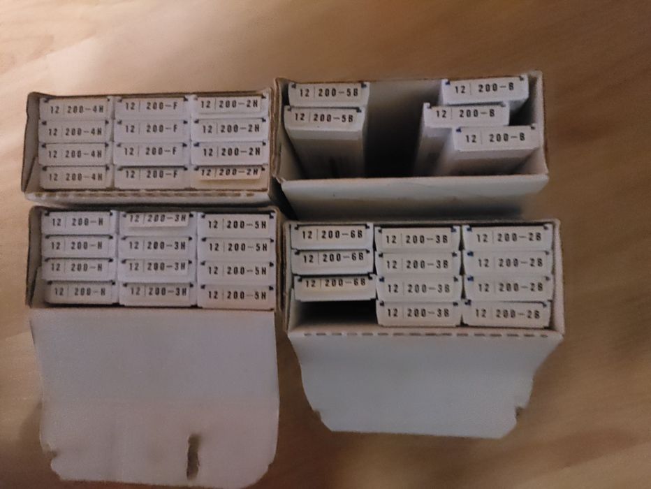 16 tubos de  minas 2mm - Staedtler 200