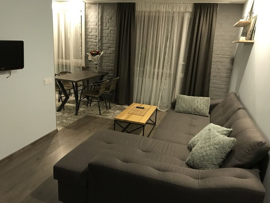 3 комнатная на Валу