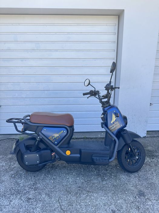 Scooter moto  electrónica Vortex Falcón