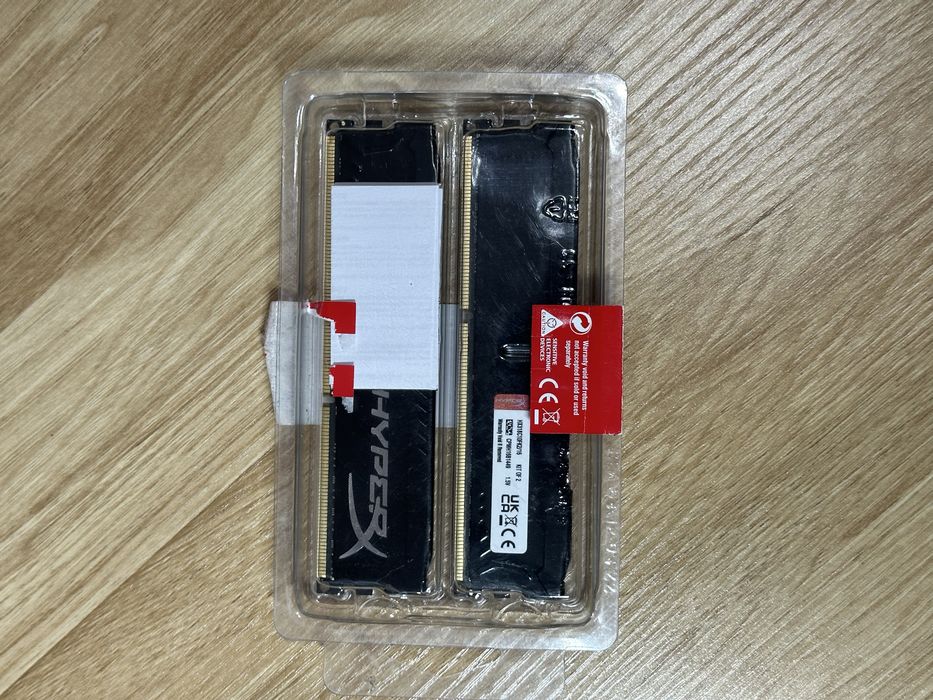 HyperX RAM Memory 16 GB DDR3 2x16511081490322575361