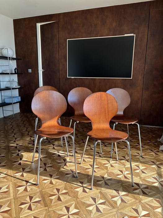 Krzesła Ant  chromowane nogi. Vintage bauhaus