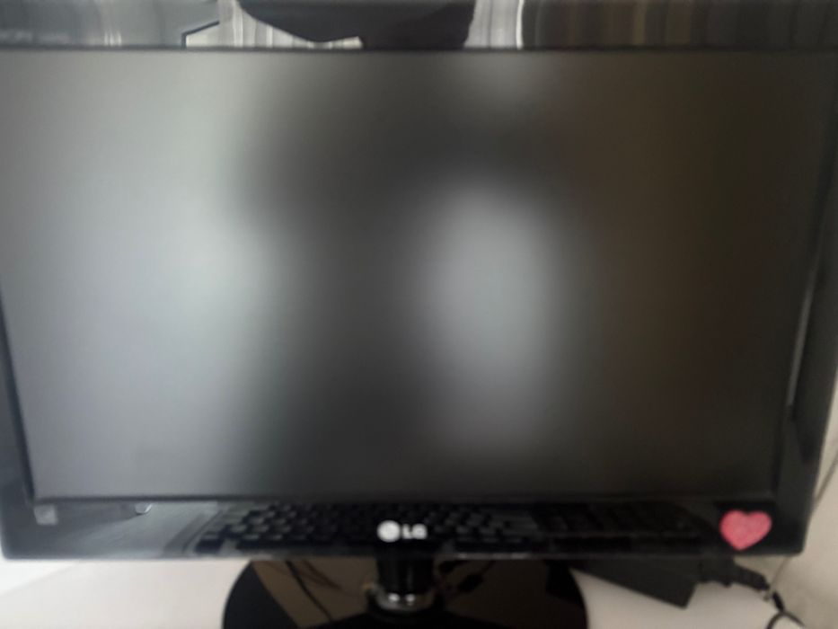 Компʼютер , монітор, в гарному стані