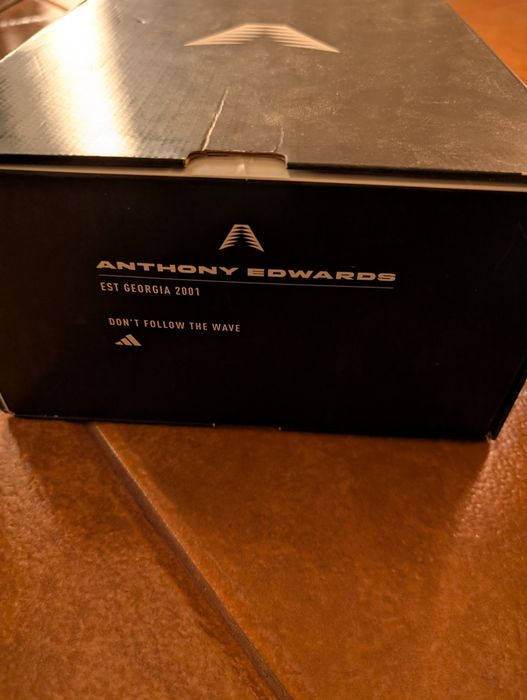 Sapatilhas basquetebol Adidas AE1