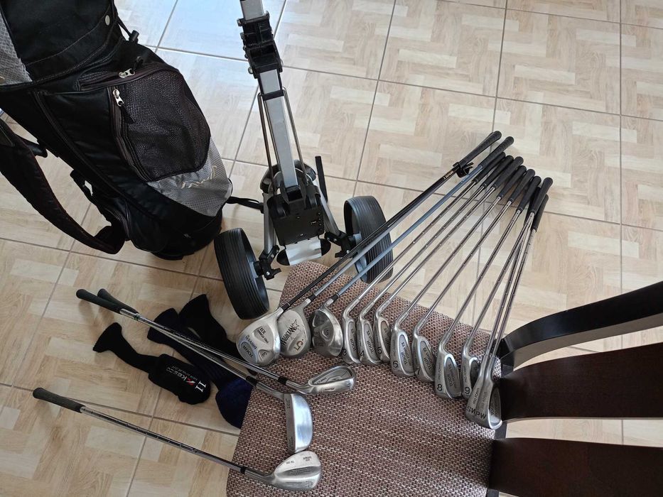 Kije Golfowe 15 sztuk z Wózkiem, Torba i Pokrowcami