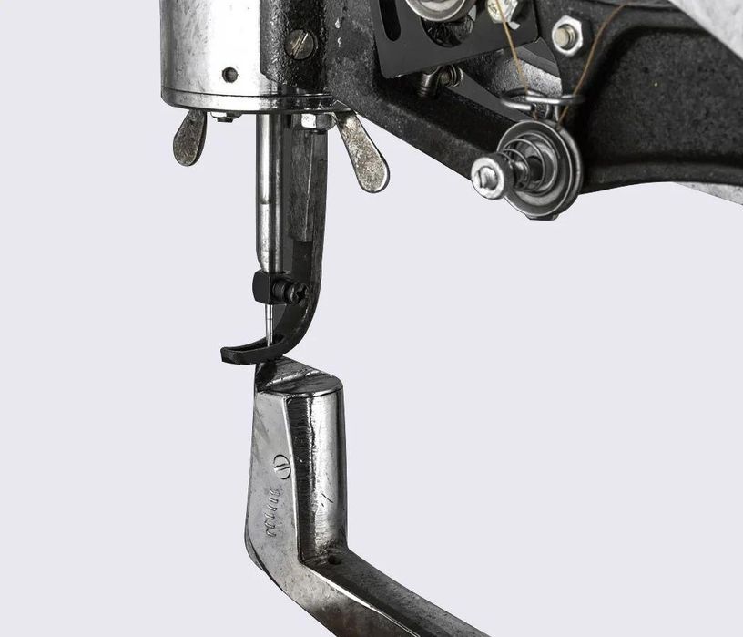 Швейная машина механическая Версаль для кожи, грубые ткани, ремонт обу