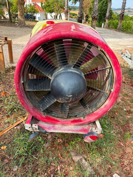 Pulverizador Hardi Zaturn 1000 litros