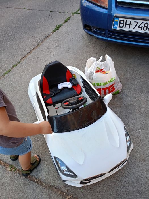 Продам дитячу машинку