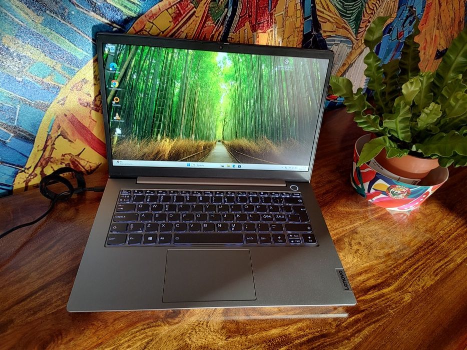 Lenovo ThinkBook 14 G2/i5-1135G7/16GB RAM/256GB SSD/super stan!