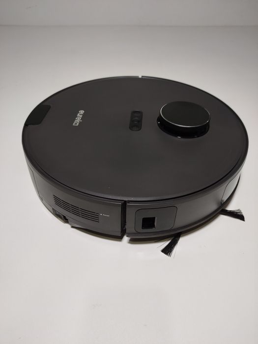 Robot sprzątający Eureka NERE10S czarny