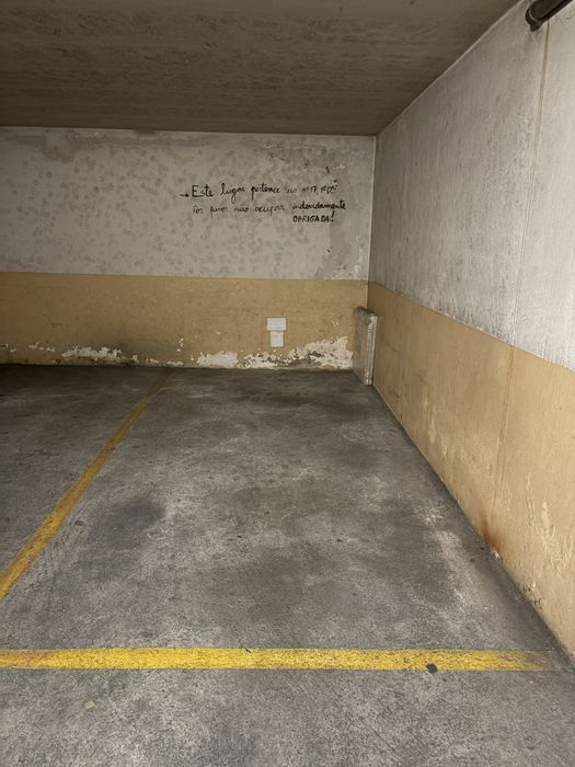 Lugar de garagem.
