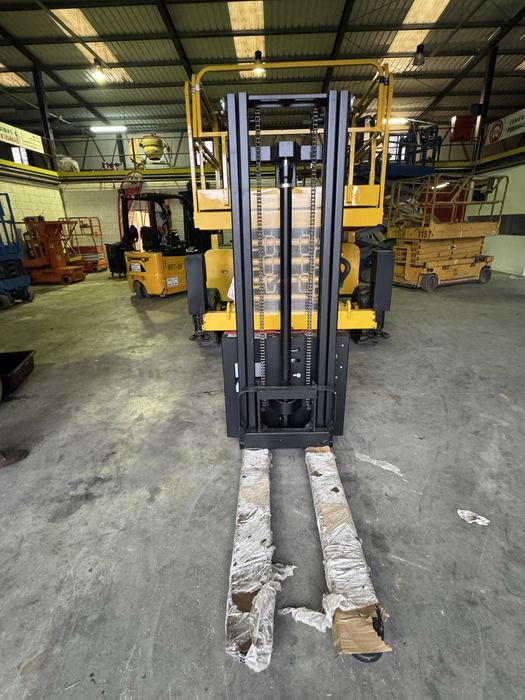 Stacker Plus power 1500kg 3mt (novo)