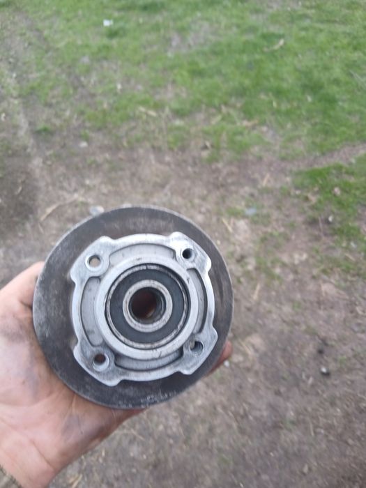 Ступиця на Loncin pruss 200