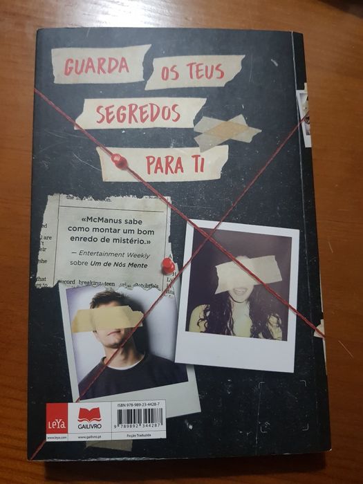 Dois Guardam Um Segredo - Karen K. McManus