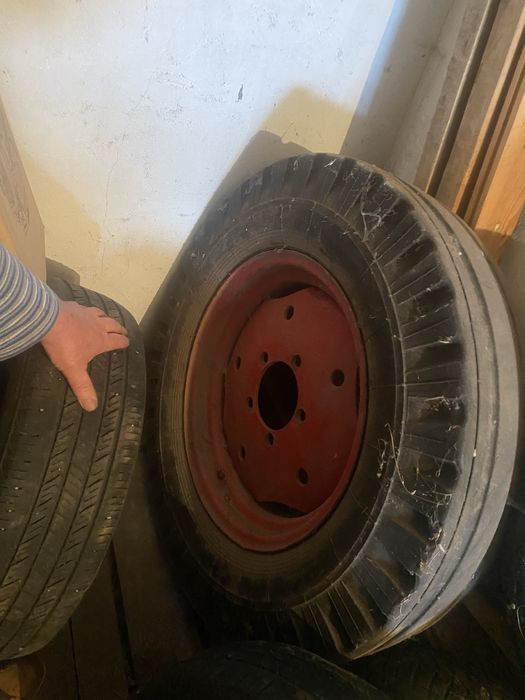 Продам одне переднє колесо трактора юмз 6