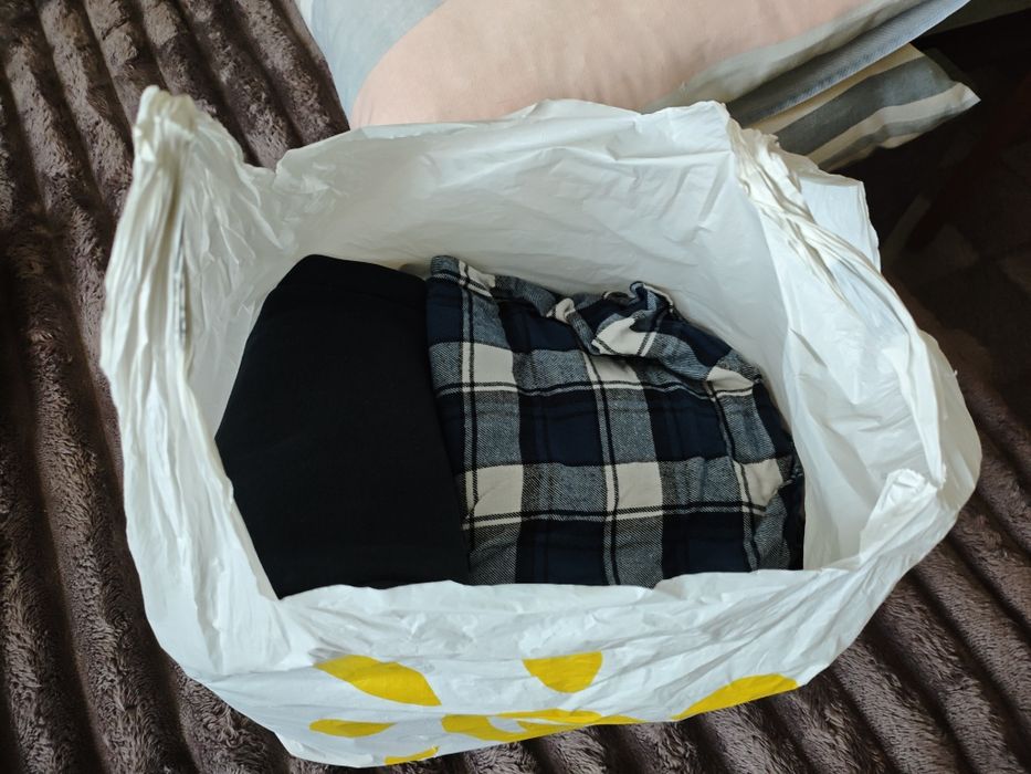 Отдам пакет висчей для девочки