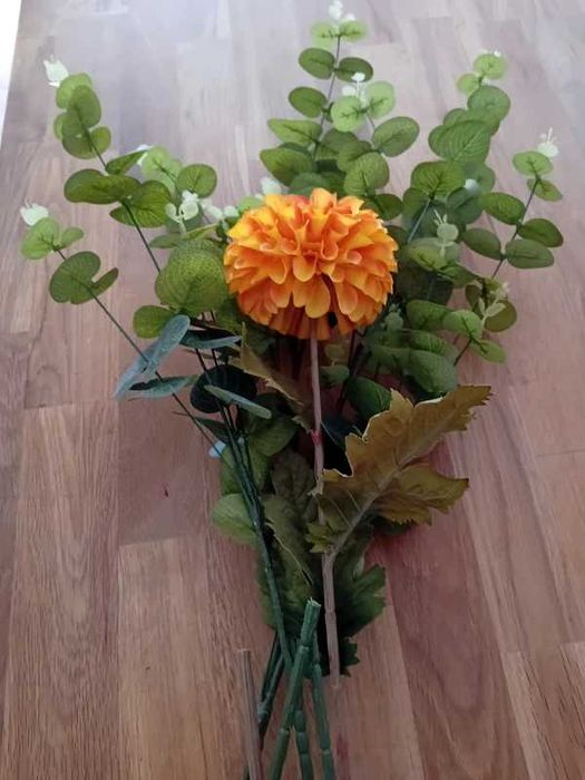 Flores Artificiais Decorativas Hôma  – Peónia Laranja e Eucalipto