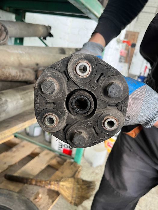 Карданний вал задній Hyundai Santa FE 2 2006-2012 Санта Фе ІІ