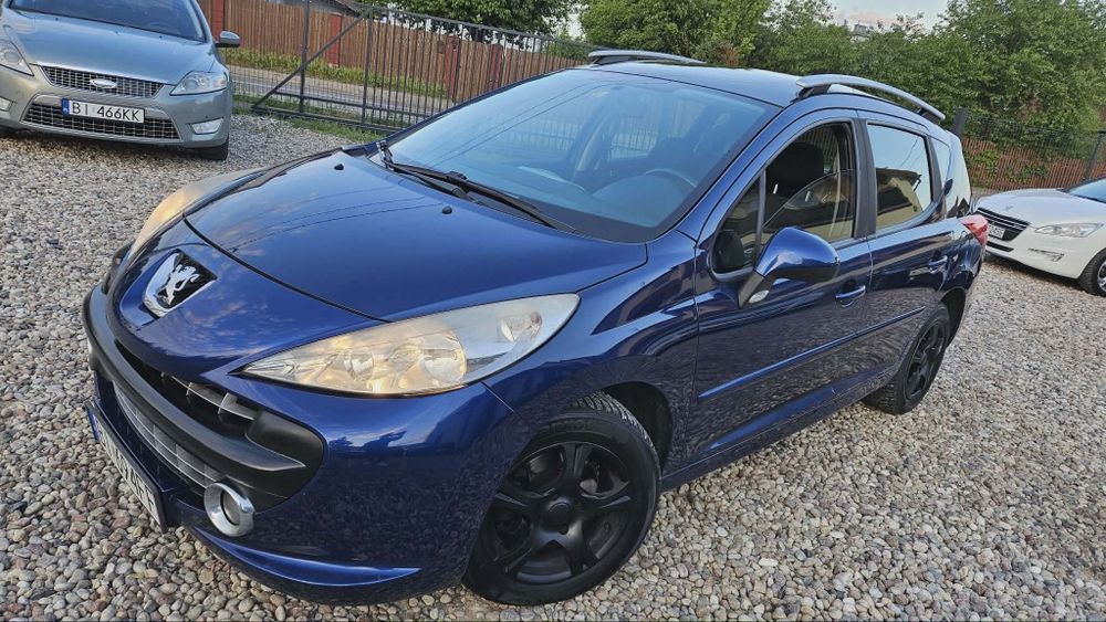 Peugeot 207 2008r. 1.4 16V 95km, panorama, nowe sprzęgło 165tys. przebiegu zamiana