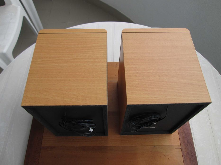 2 Colunas Sanyo HI-FI - 2 vias - 25w - 4 ohm